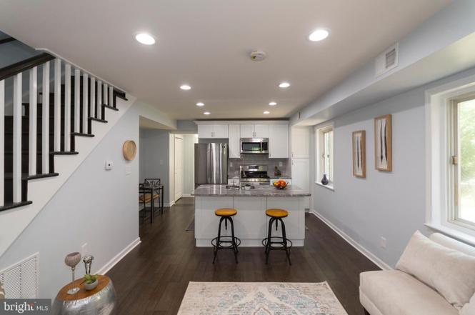2433 15th Place SE - $324,000