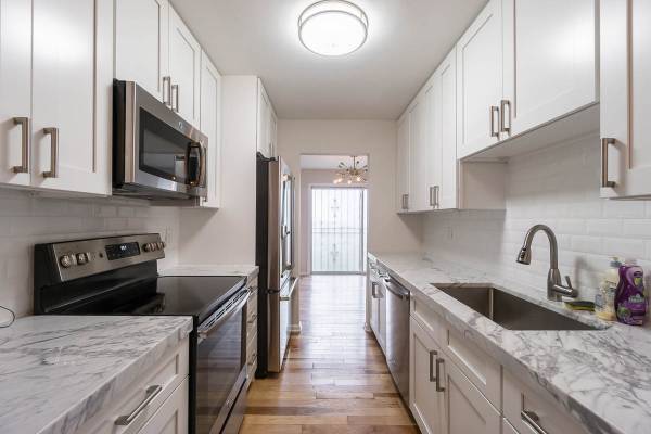 1212 Barnaby Terrace St SE - $2895/month