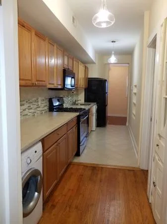 2218 Nicholson Street, SE - $1,350/month