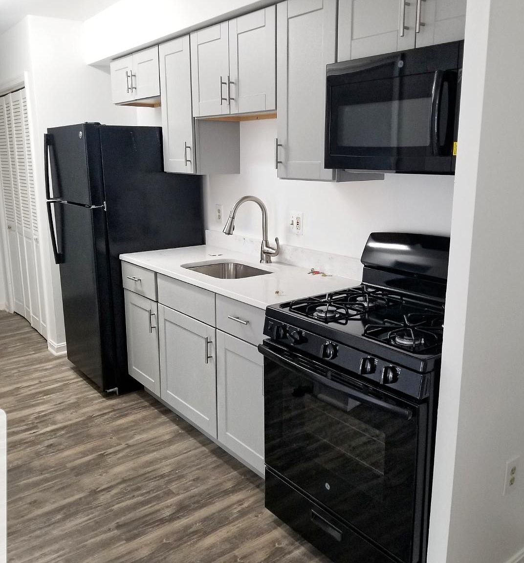 4314 Halley Terrace SE - $1,400/month