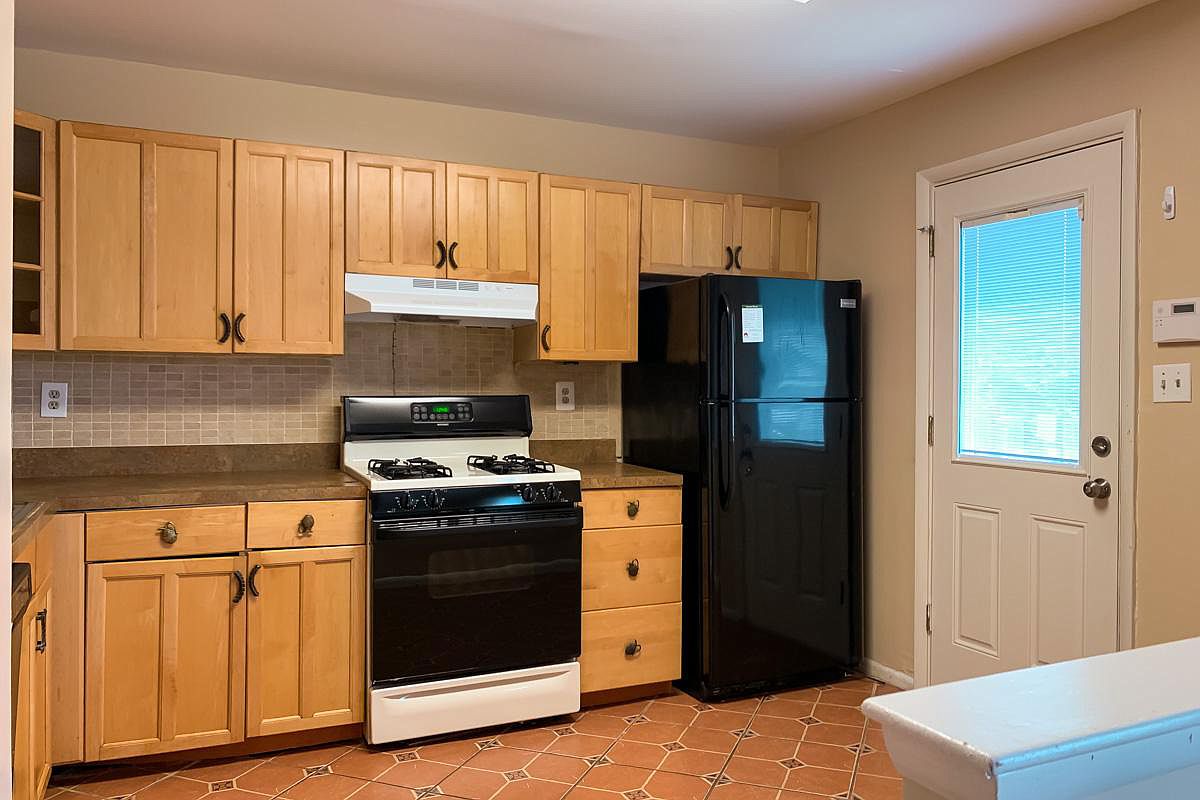 3316 Martin Luther King, Jr. Ave SE - $2,000/month