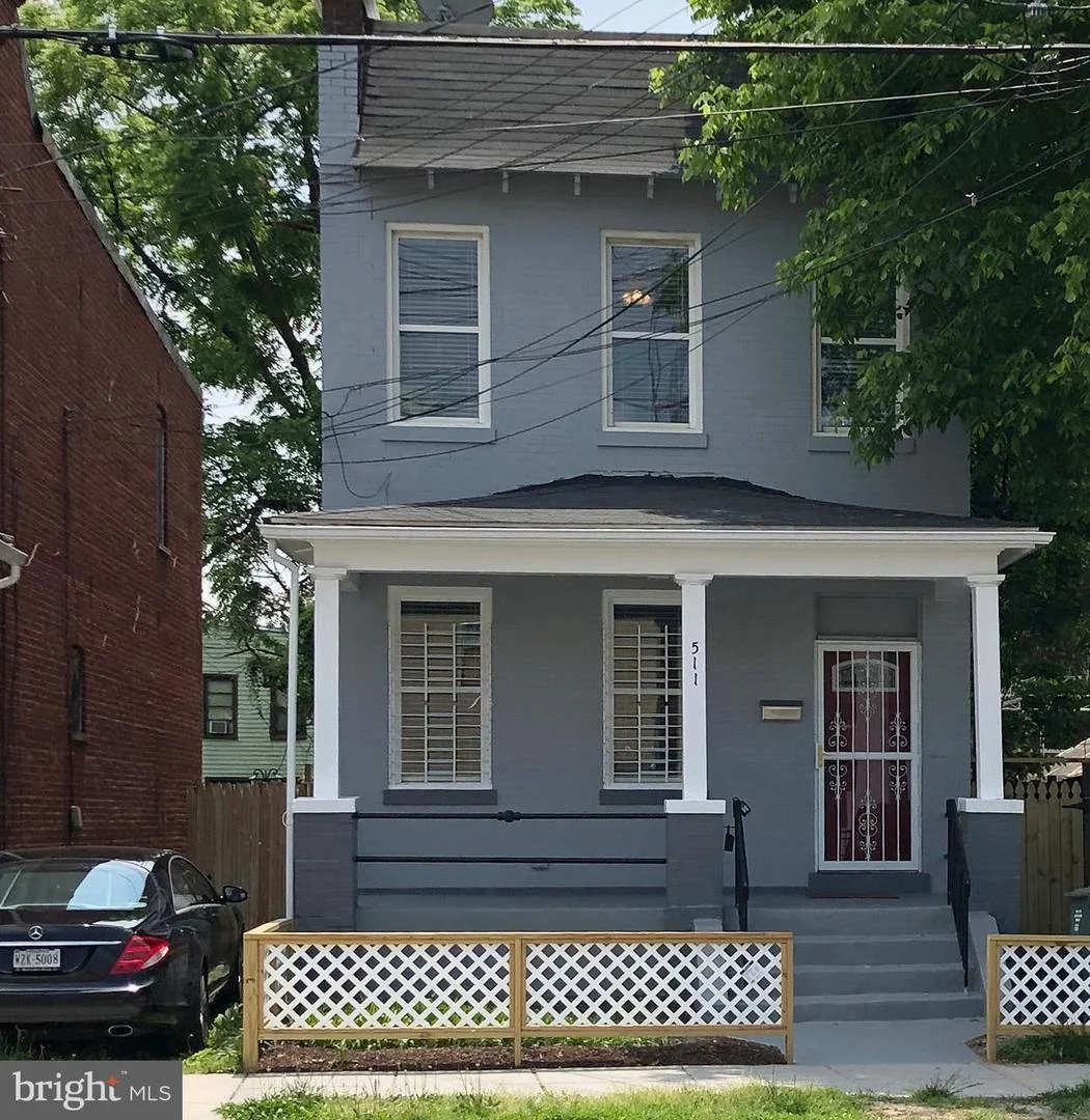 511 Alabama Avenue SE - $600k