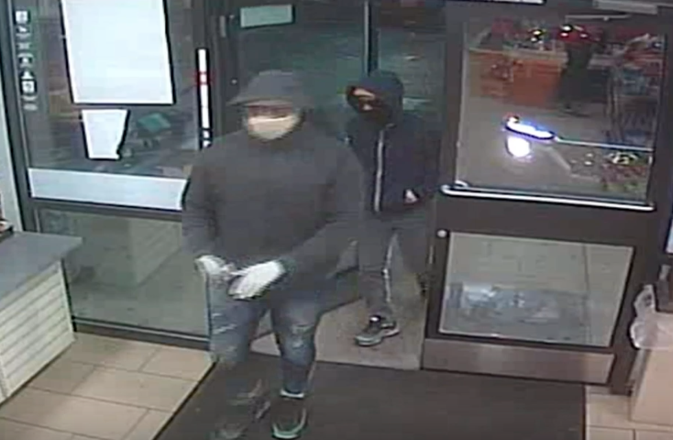 [PR] Suspects Sought in an Armed Robbery of an Establishment (Gun) Offense: 4800 b/o Nannie Helen Burroughs Avenue, NE