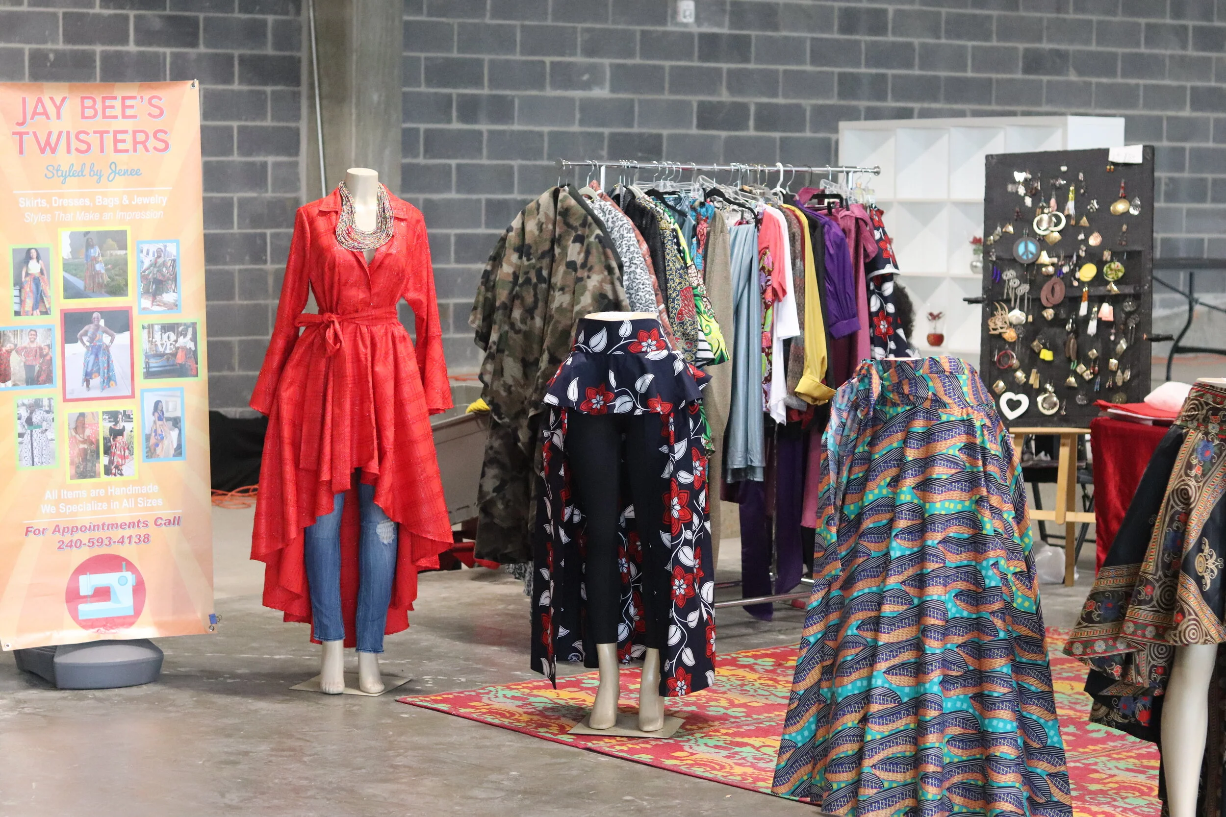 🏆 Now thru Dec 22 | Go Anacostia Holiday Pop-Up Market and Jazz Café