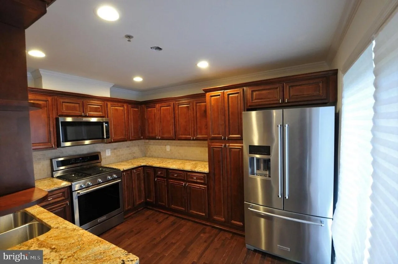 FOR SALE | 862 HR Drive SE - $429,900