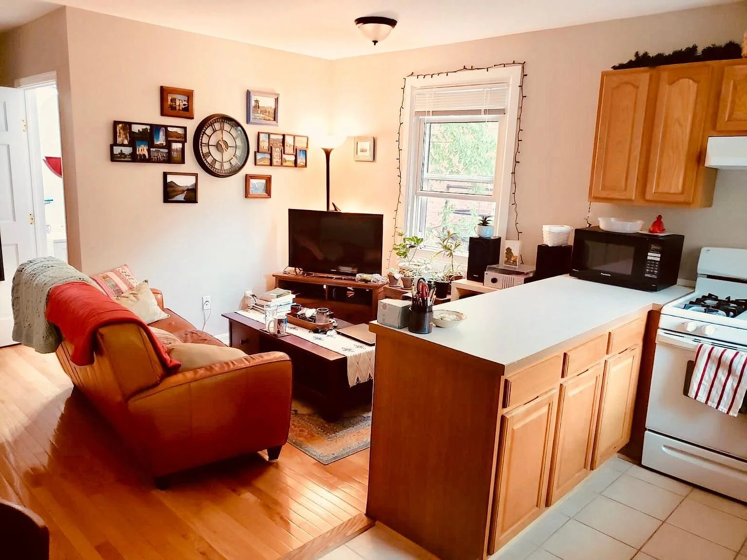 FOR RENT | 431 Mellon Street, SE - $1,250/month