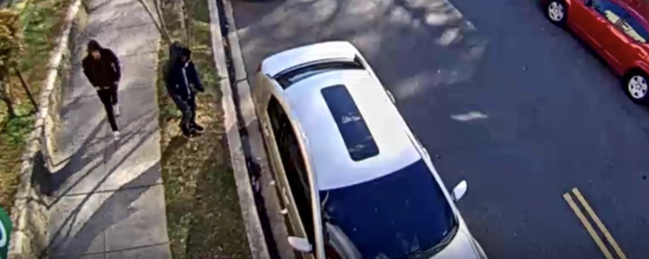 [PR] Persons and Vehicle of Interest Armed Robbery (Gun), 700 b/o Alabama Ave, SE