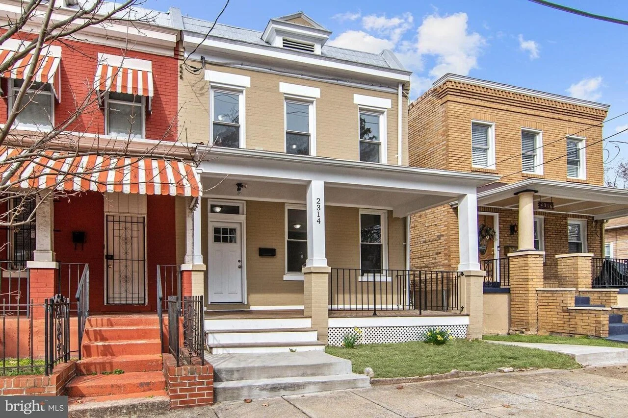 FOR SALE | 2314 Park Pl SE - $465,000
