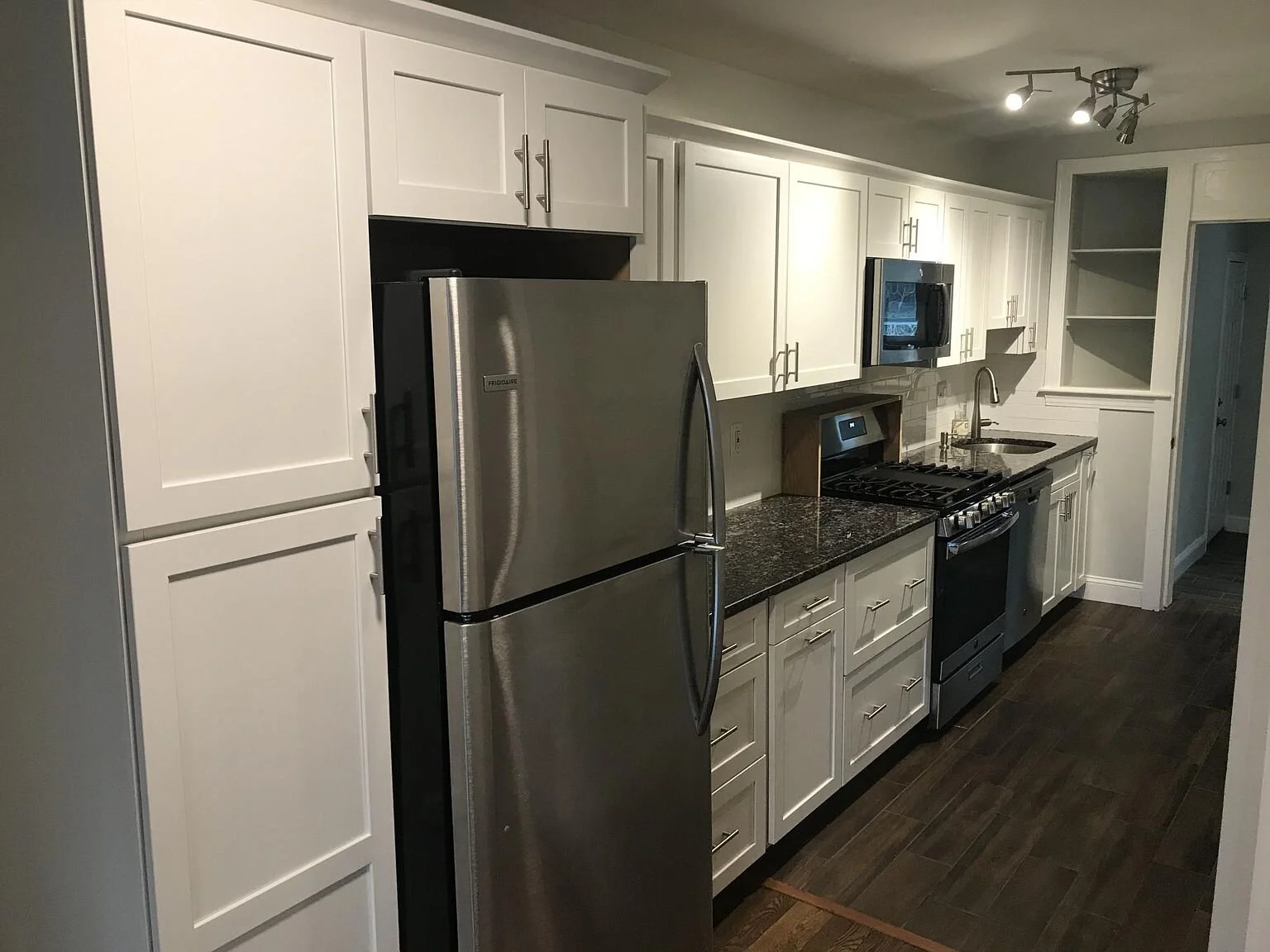 FOR RENT | 1612 17th Place SE #4 - $1,650/month