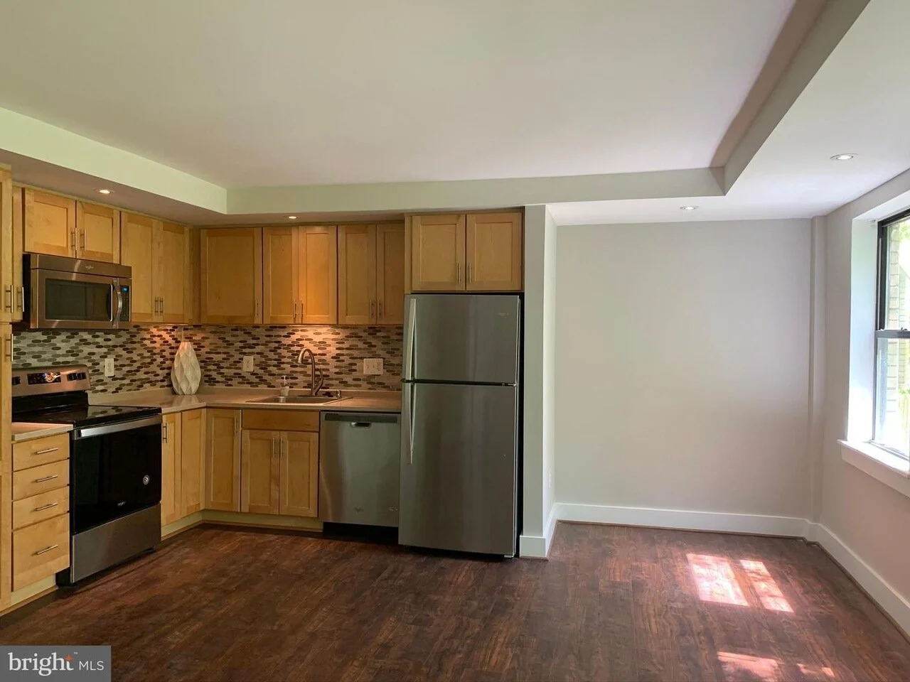 FOR SALE | 210 Oakwood St SE #305 - $214,900