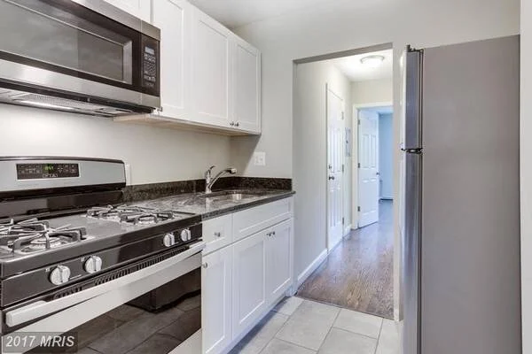 FOR RENT | 1411 Ridge Place SE #4 - $1,395/month