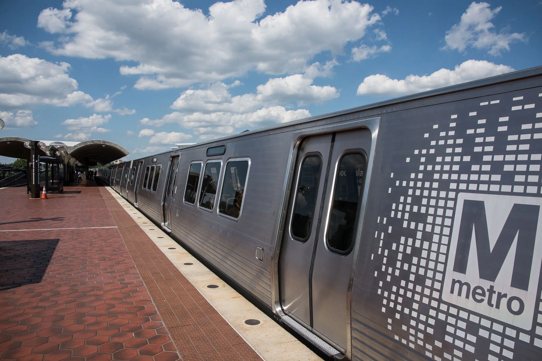 WMATA announces 125 Confirmed cases, 1 In hospital and 72 Returned to work
