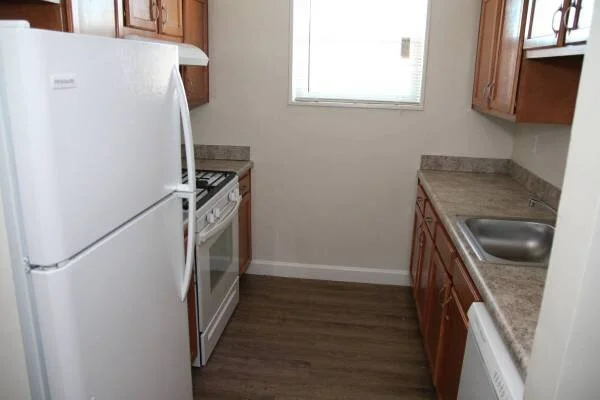 FOR RENT | 2306 Hartford Street SE - $1,300/month