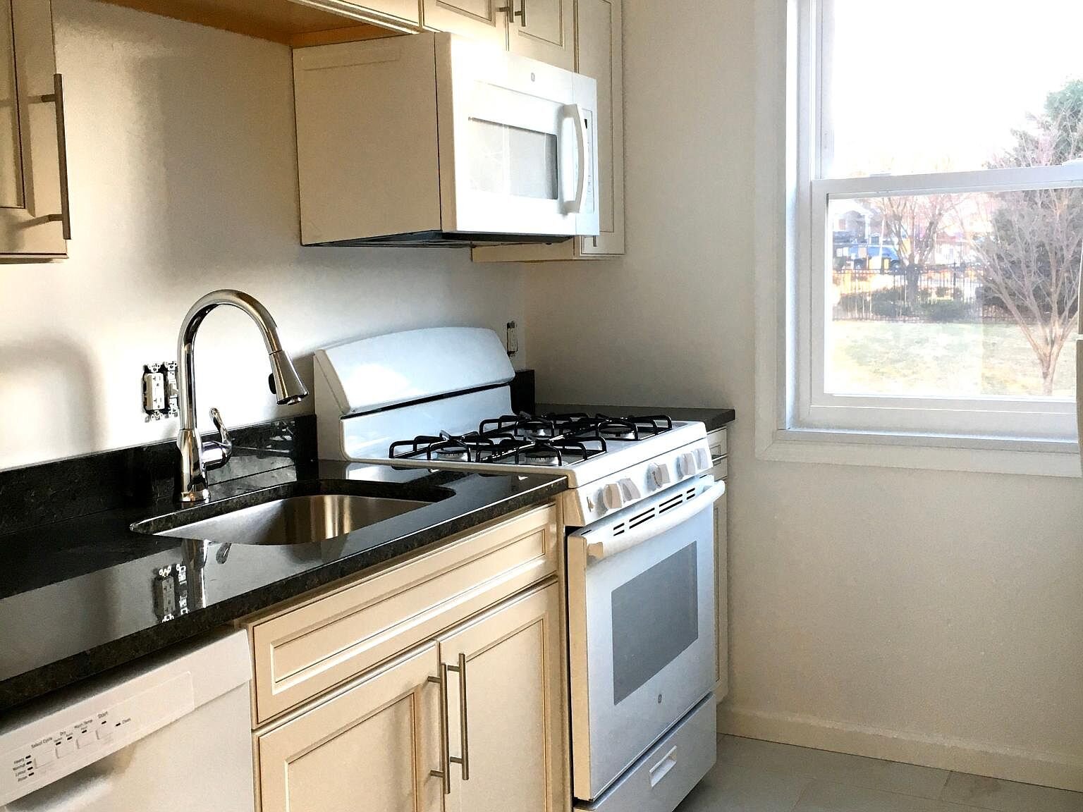 FOR RENT | 2410 Good Hope Rd SE #104 - $1,700/month