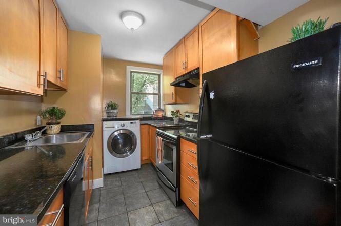 FOR SALE | 2838 Hartford Street SE #304  - $175,000