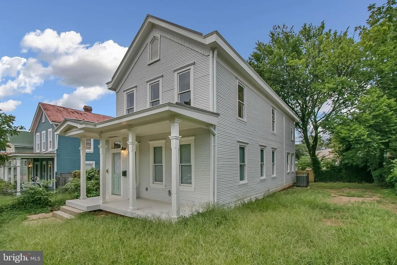 FOR SALE | 1326 Valley Place, SE - $669,900