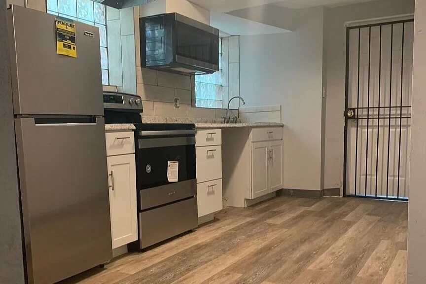 FOR RENT | 625 Mellon Street, SE #2