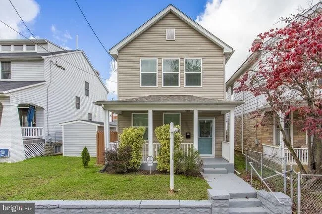 FOR SALE | 3605 Brothers Place SE - $505,605