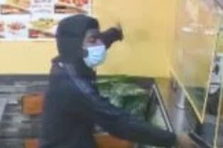 [PR] Suspects Sought in an Armed Robbery (Gun) Offense: 4000 b/o Minnesota Avenue, NE