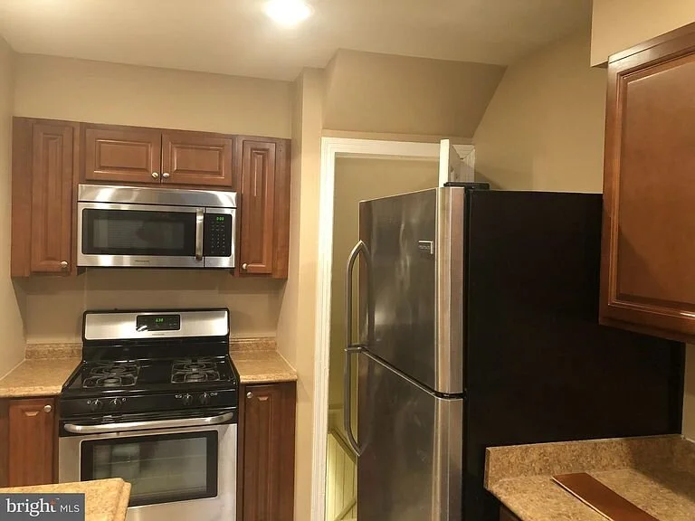 FOR RENT | 119 Trenton Place, SE - $2,000/month