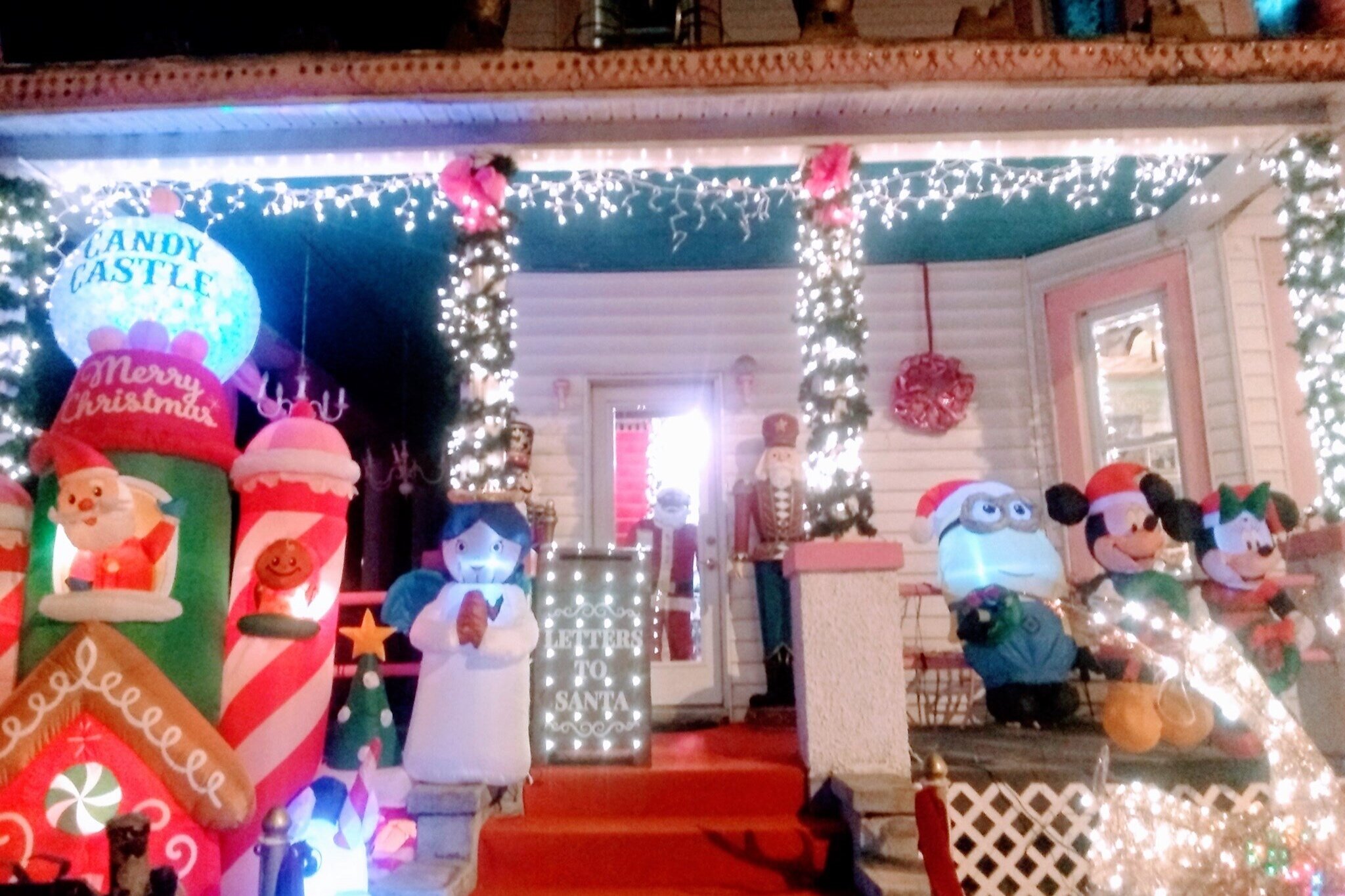Now thru Dec 25 | Pink Palace presents Christmas Light Drive-By Display in Ward 8