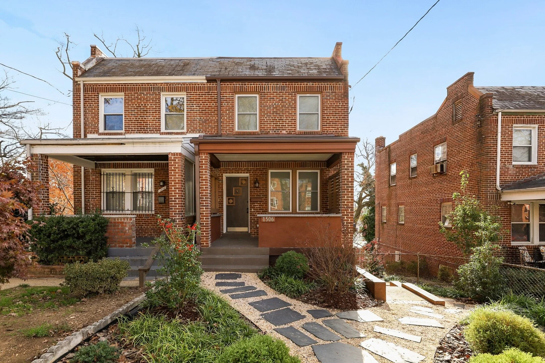 FOR SALE | 1506 Fort Davis Place SE - 475,000