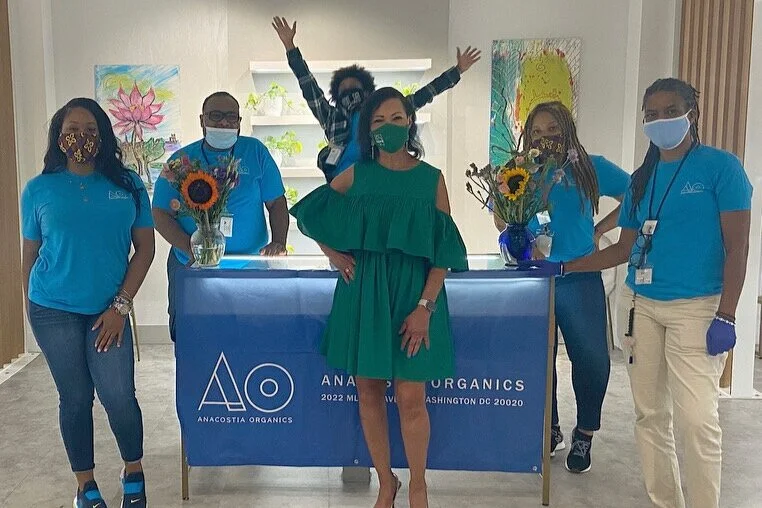 🌟 Anacostia Organics is hiring a Social Media Specialist/ Marketing Strategist/ Patient Care Specialist! [SP] 