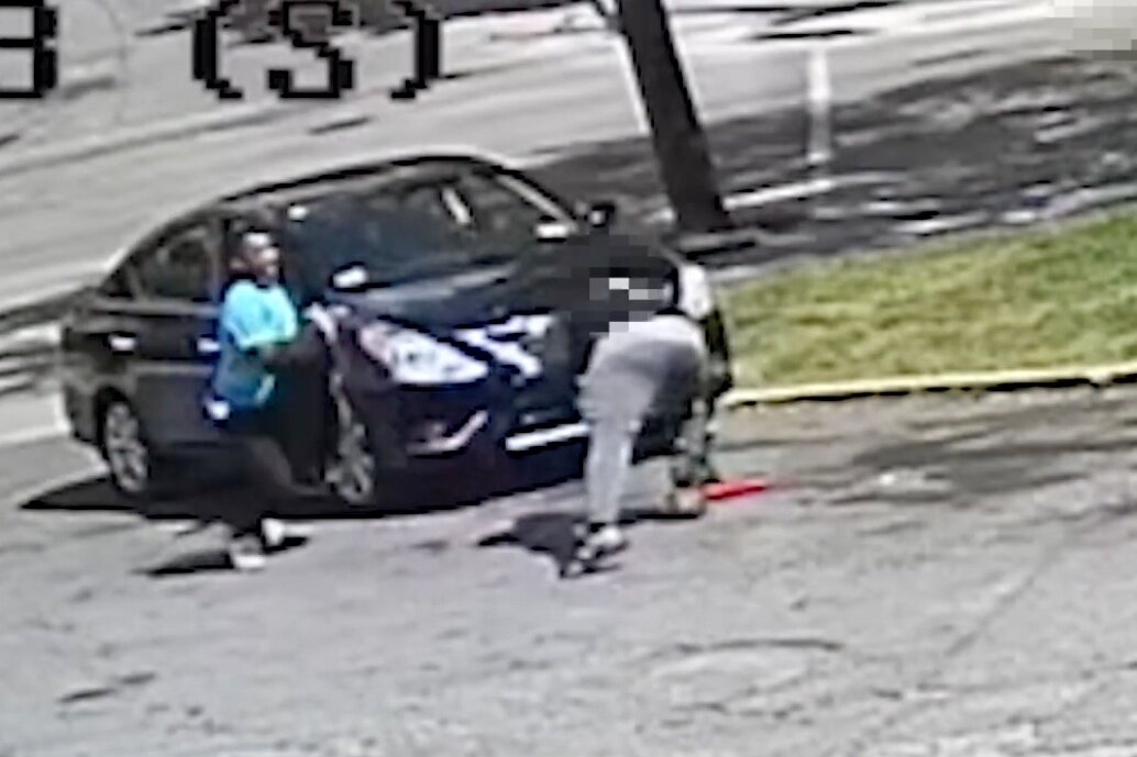 MPD 6D VIDEO | Suspect and Vehicle Sought in a Robbery (Snatch) Offense: 4300 b/o Texas Avenue, SE