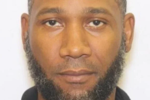 MPD 6D | Wanted Suspect in an Assault with a Dangerous Weapon (Gun) Offense: 1600 Block of Eastern Avenue, NE