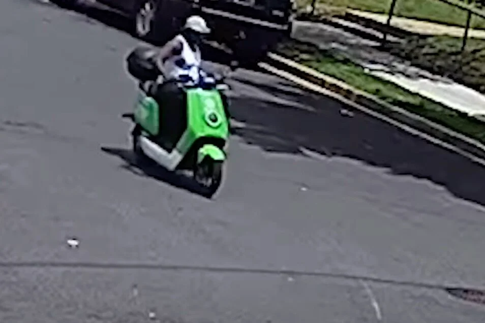 VIDEO | Person of Interest in ADW (Gun), 200 b/o 36th St, NE