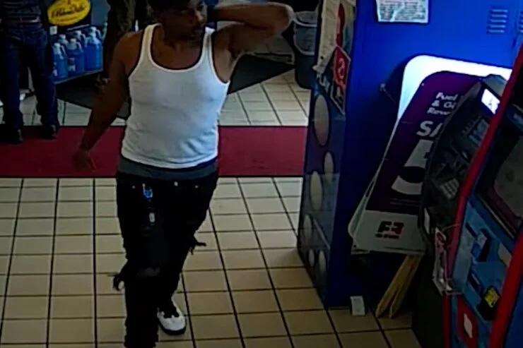 MPD 6D VIDEO | Person of Interest in Theft II/Simple Assault, 2500 b/o Pennsylvania Ave, SE