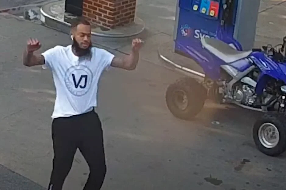 VIDEO | Persons and Vehicles of Interest in CPWL/LAC, 500 b/o 12th St, SE