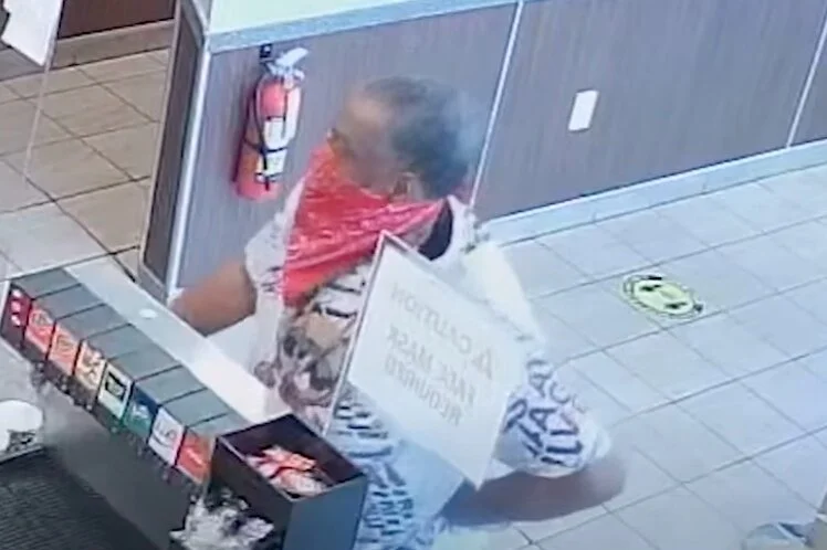 MPD 6D  VIDEO | Person of Interest in Simple Assault/Dest of Property, 3700 Minnesota Ave, NE