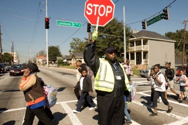 August 25 | Safe Passage Community Meeting in Ward 8 