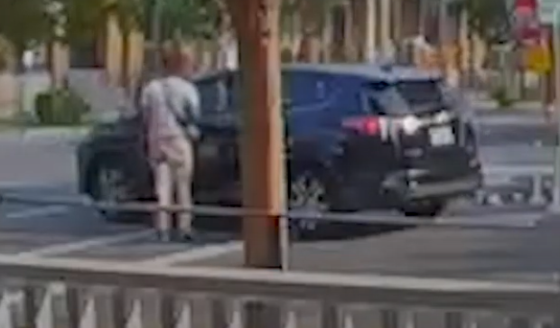 MPD 6D VIDEO | Suspects Sought in an Armed Carjacking (Gun) Offense: 1900 Block of 14th Street, SE