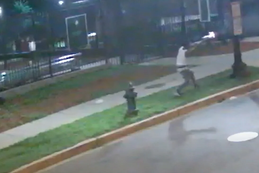 VIDEO | Persons and Vehicle of Interest in Unlawful Discharge, 1200 b/o Sumner Rd, SE