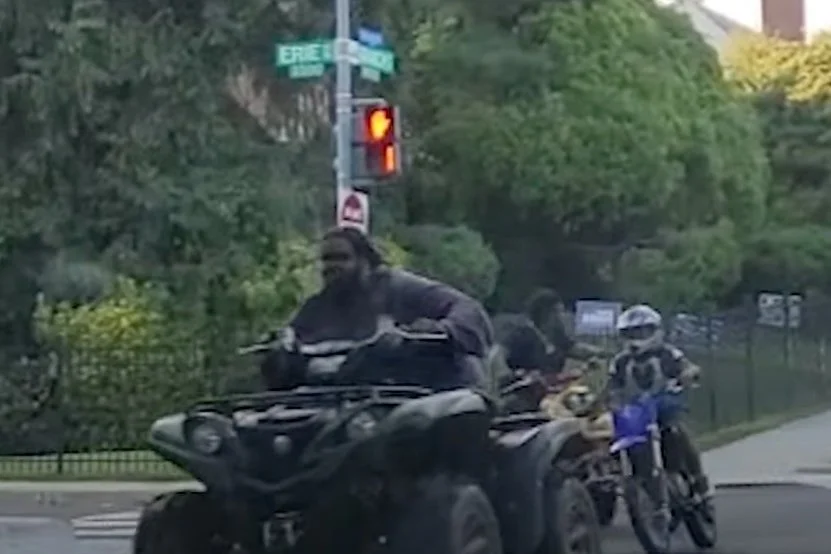 MPD 6D VIDEO | Suspects Sought in Operating All-Terrain Vehicles on Public Space and Assault with a Dangerous Weapon (Gun) Offenses: 2600 b/oBranch Ave, SE