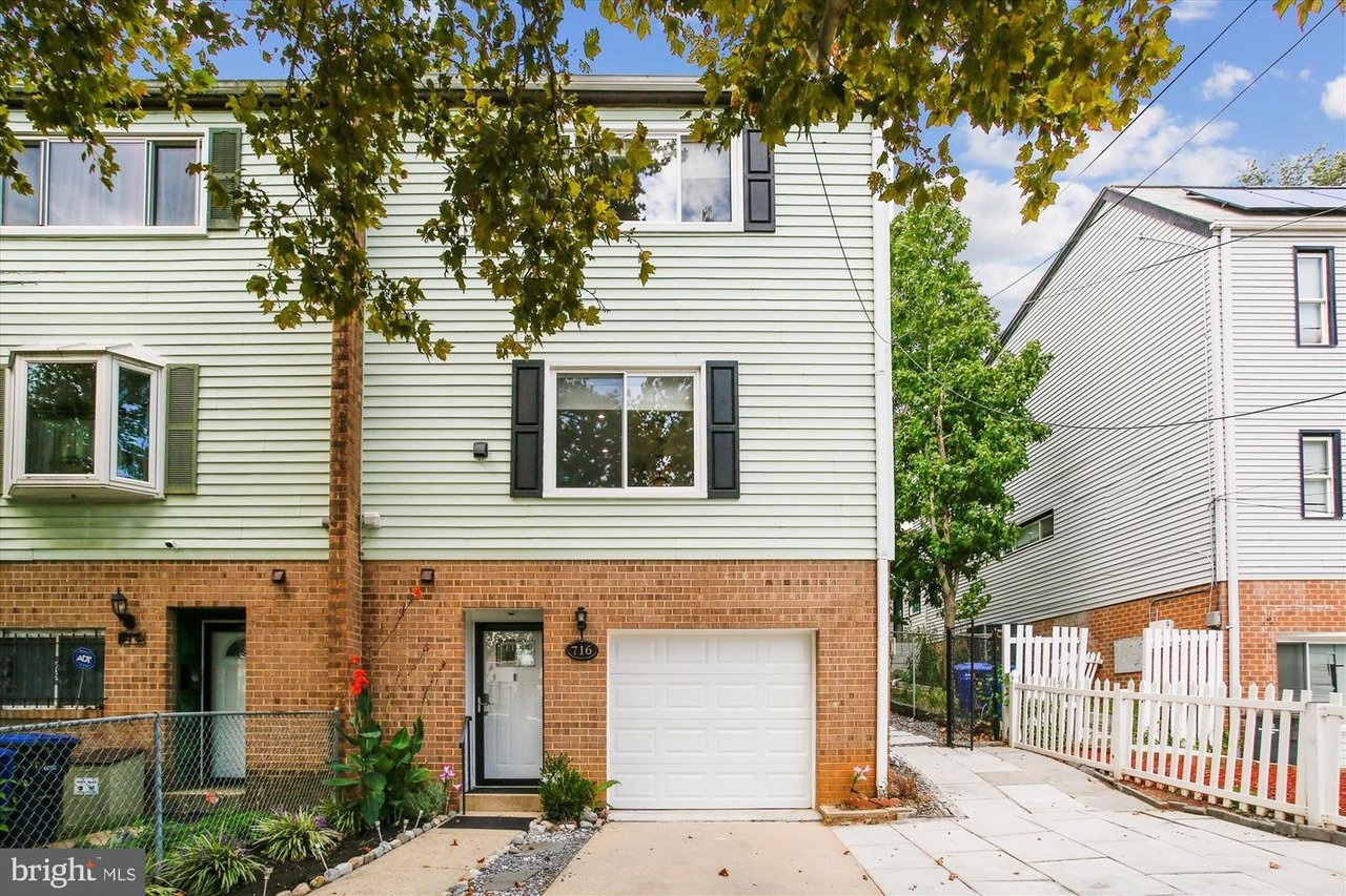 FOR SALE IN WARD 8 | 716 Mississippi Avenue, SE - $599,000