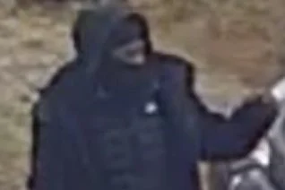 MPD 6D | Suspect Sought in an Armed Robbery (Gun) Offense: 4200 b/o East Capitol Street, NE