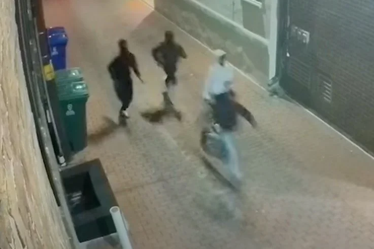VIDEO | Suspects Sought in a Homicide: 400 Block of 11th Street, NE