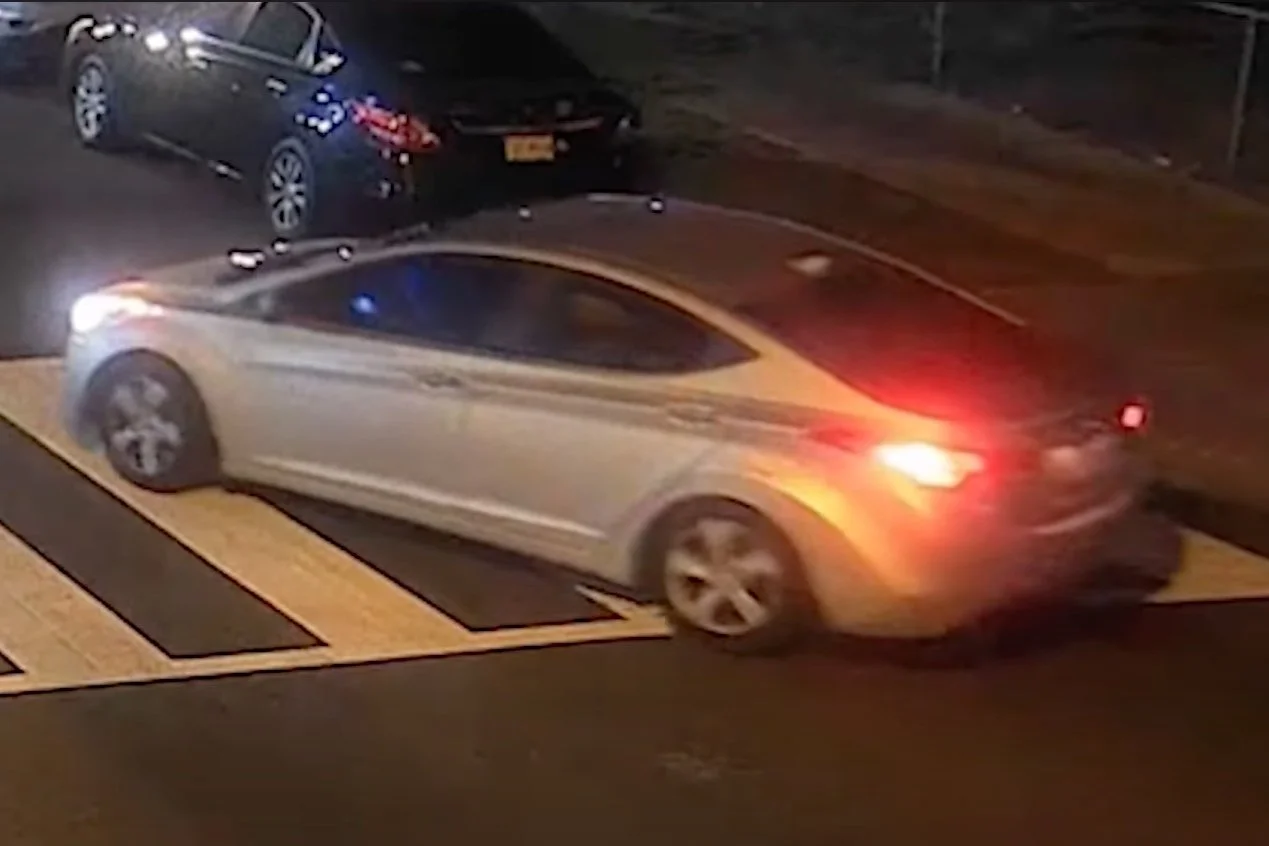 MPD 6D | Vehicle Sought in a Homicide in Southeast [18th St + Minnesota Ave, SE]