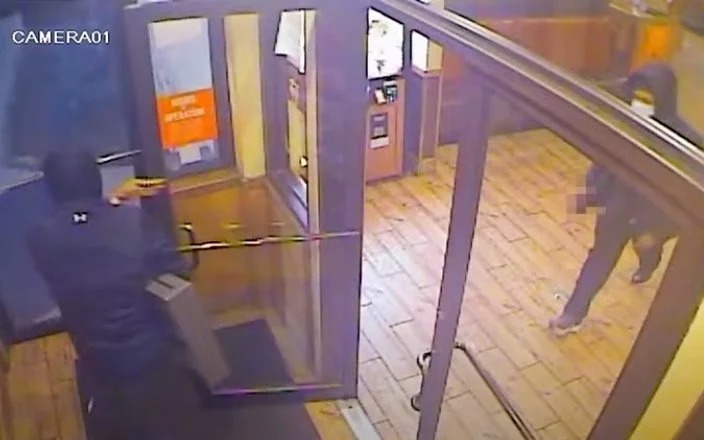 VIDEO | Suspects in Armed Robbery on in Benning Road, NE