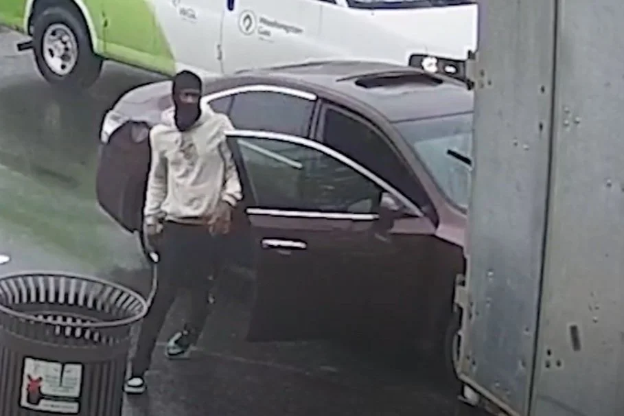 Wanted | Suspect in a Southeast Robbery