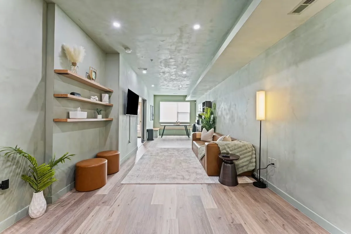 🏆 EotR AirBnB Pick of the Week | Sleek &amp; Cozy DC Oasis | 1BR/1BA