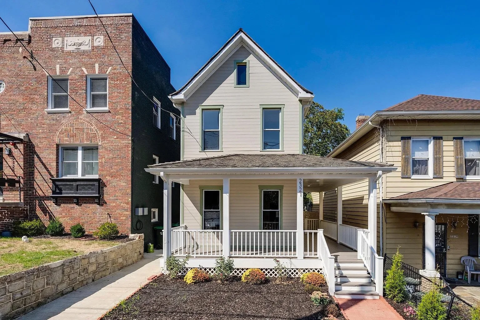 Short Sale | 2321 High Street, SE - $550,000