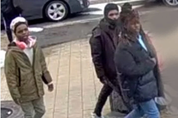 Three Suspects Sought in Northwest Robbery