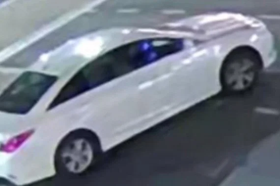 Suspects Wanted in Business Burglaries in Southeast and Northeast