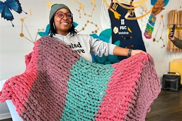 April 12 | Chunky Knit Throw Blanket Making Workshop