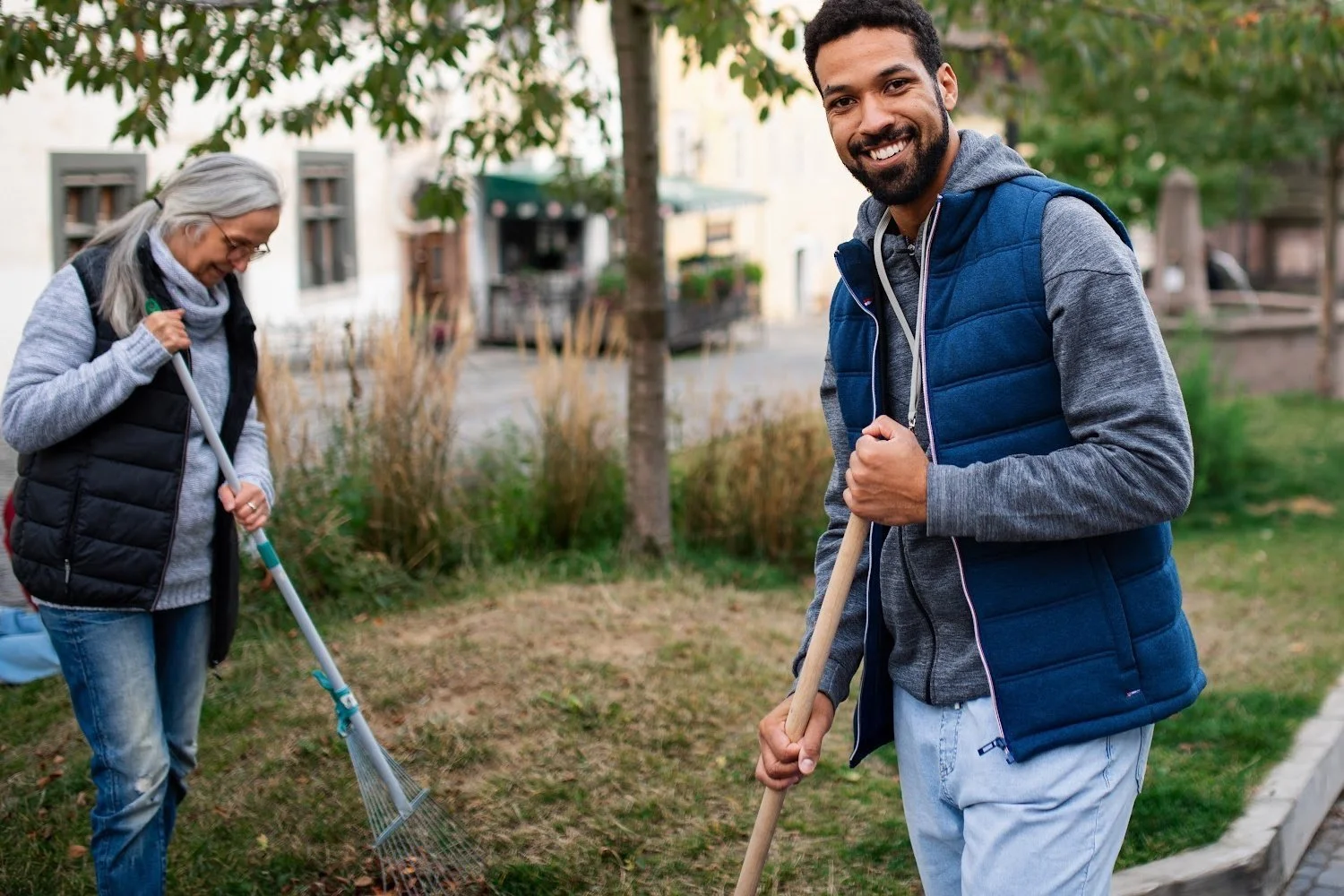 Organize a Community Cleanup with DC's Helping Hand Program