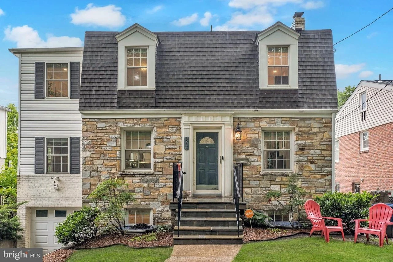 For Sale | 3826 Carpenter Street, SE - $799,000